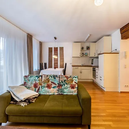 Alte Schule Apartment Muensingen